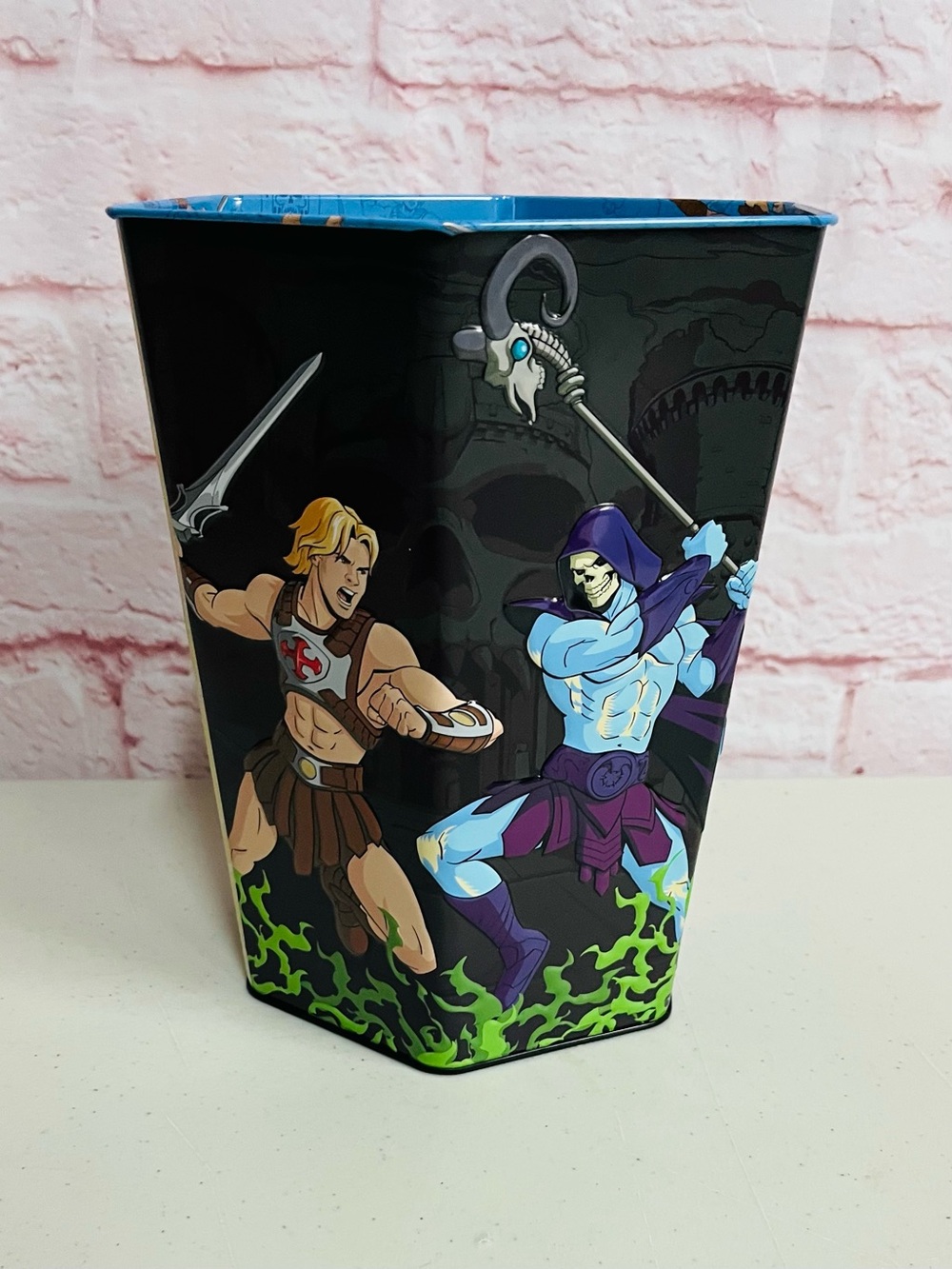 Masters of the Universe Hexagon Popcorn Bucket Tin Skeletor He-Man Cinemark